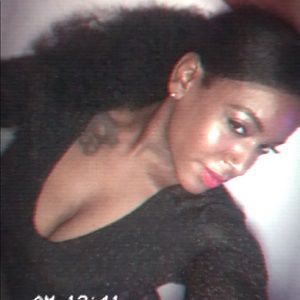 Meet your Posher, Tia